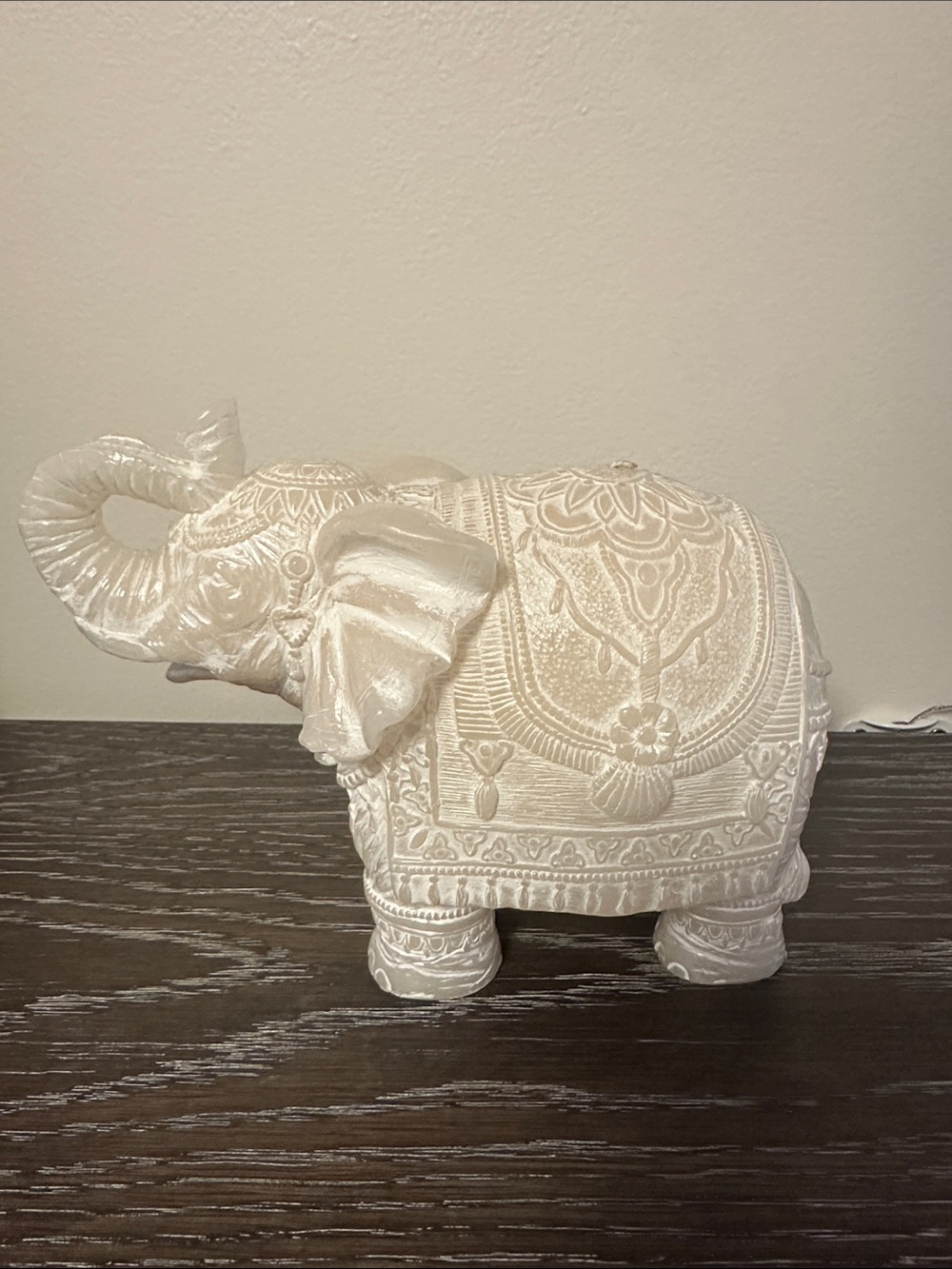 Z Gallerie White Carved Elephant Bath & Body Candle